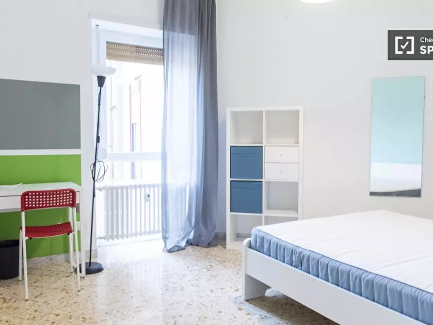 Immagine 2 di Camera condivisa in affitto  in Viale Etiopia a Roma