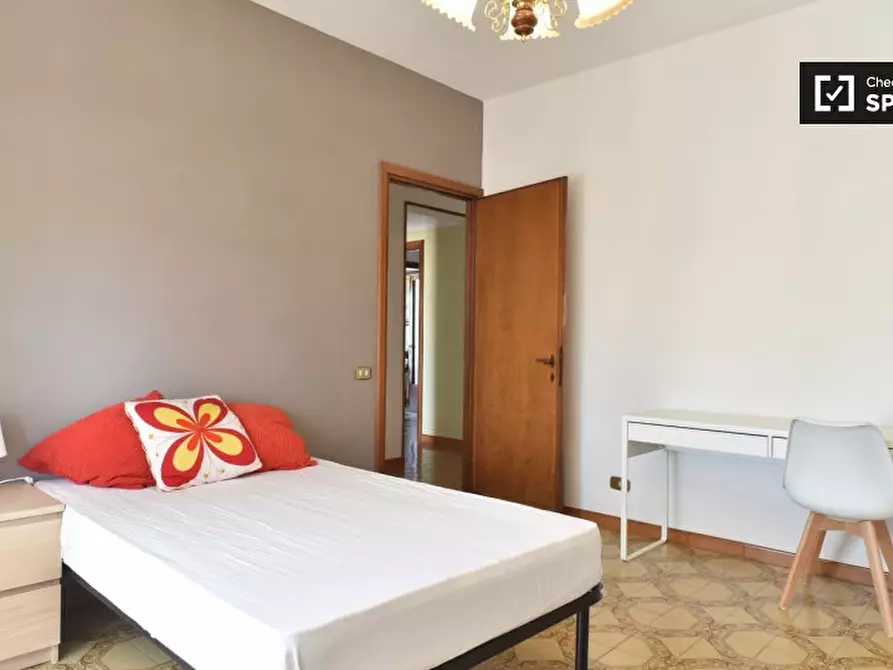 Immagine 2 di Camera condivisa in affitto  in Via Oderzo, 00182 Roma RM, Italy a Roma