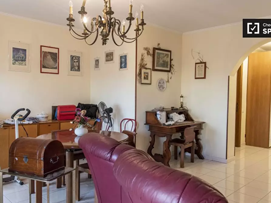 Immagine 8 di Camera condivisa in affitto  in Viale della Grande Muraglia a Roma