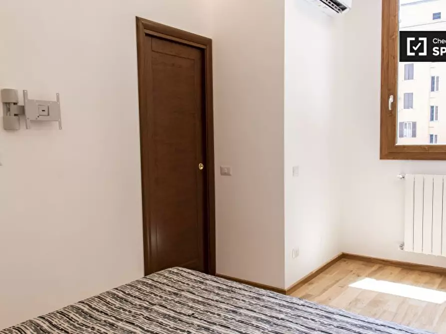 Immagine 4 di Camera condivisa in affitto  in Viale Furio Camillo, 00181 Roma RM, Italy a Roma