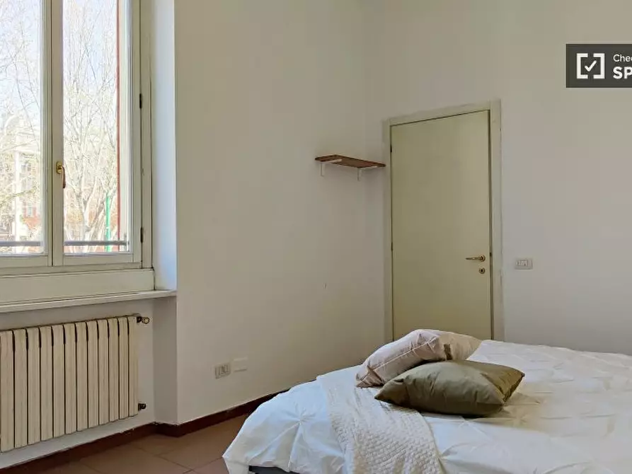 Immagine 3 di Camera condivisa in affitto  in Via Anton Giulio Barrili a Milano