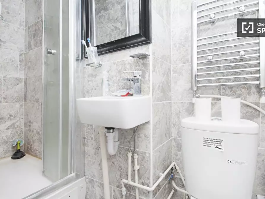 Immagine 14 di Camera condivisa in affitto  in Tunworth Crescent a Wandsworth