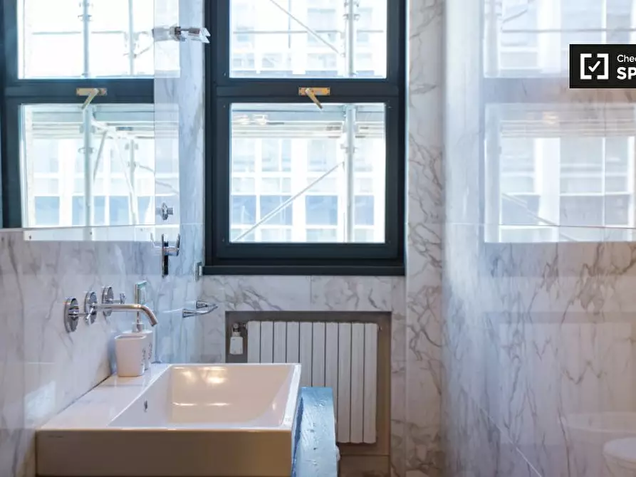 Immagine 10 di Appartamento in affitto  in Via Pantano a Milano