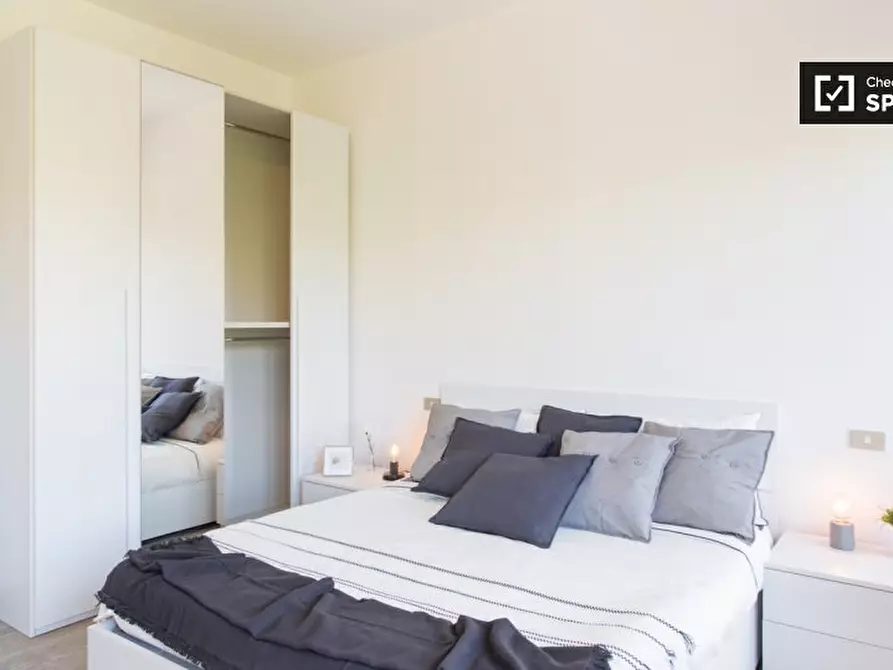 Immagine 17 di Camera condivisa in affitto  in Via Toce a Milano