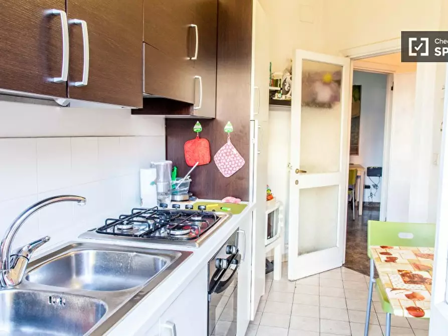 Immagine 5 di Camera condivisa in affitto  in Viale di Trastevere a Roma