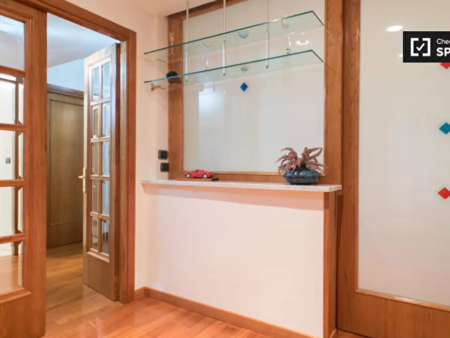 Immagine 14 di Camera condivisa in affitto  in Via Ugo Betti a Roma