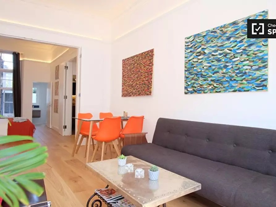 Immagine 2 di Appartamento in affitto  in Campden Hill Gardens, Kensington, London W8 7AY, UK a Kensington