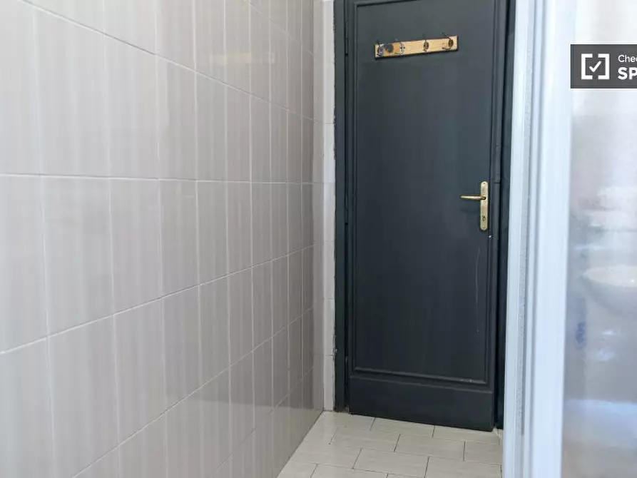 Immagine 7 di Camera condivisa in affitto  in Via Filippo Scolari a Roma
