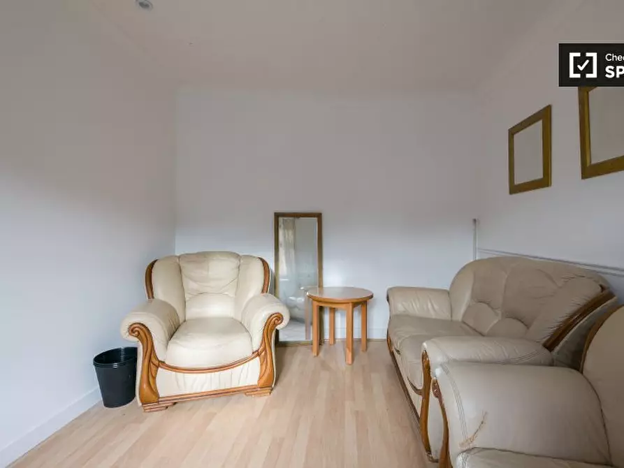 Immagine 4 di Appartamento in affitto  in Heathfield Park Drive a Barking