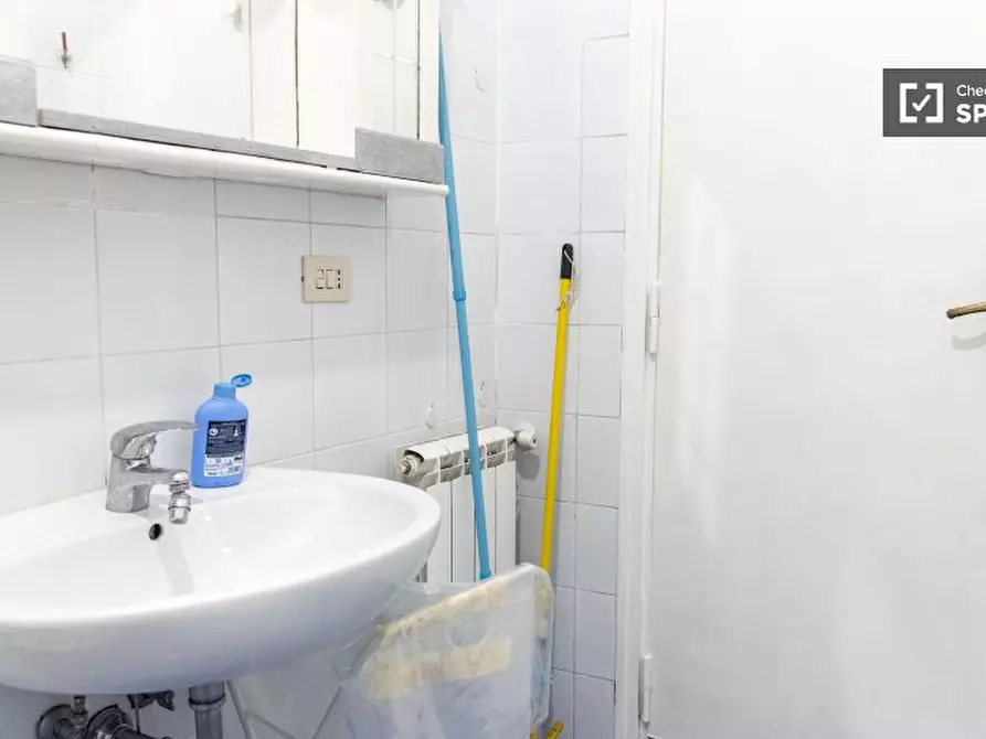 Immagine 11 di Appartamento in affitto  in Via Suor Maria Mazzarello a Roma