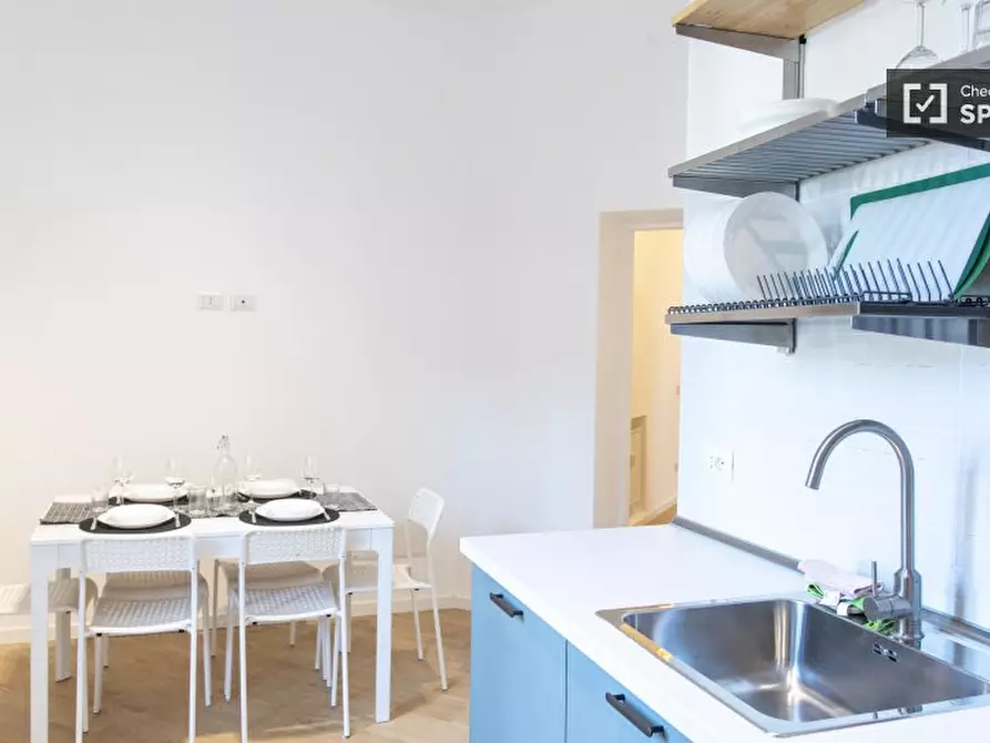 Immagine 17 di Camera condivisa in affitto  in Via Crema a Roma