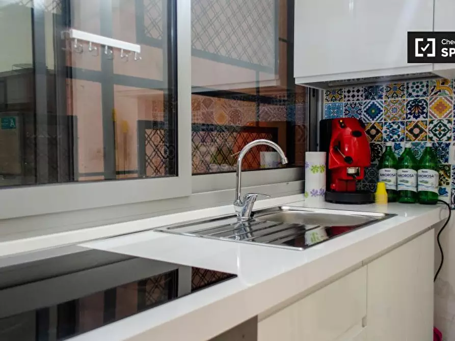 Immagine 5 di Appartamento in affitto  in Via Gregoriana, 00187 Roma RM, Italy a Roma