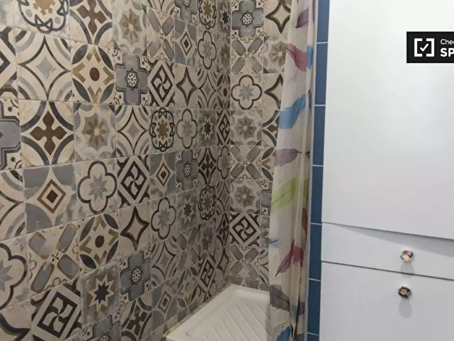 Immagine 15 di Camera condivisa in affitto  in Via Renato Simoni a Roma