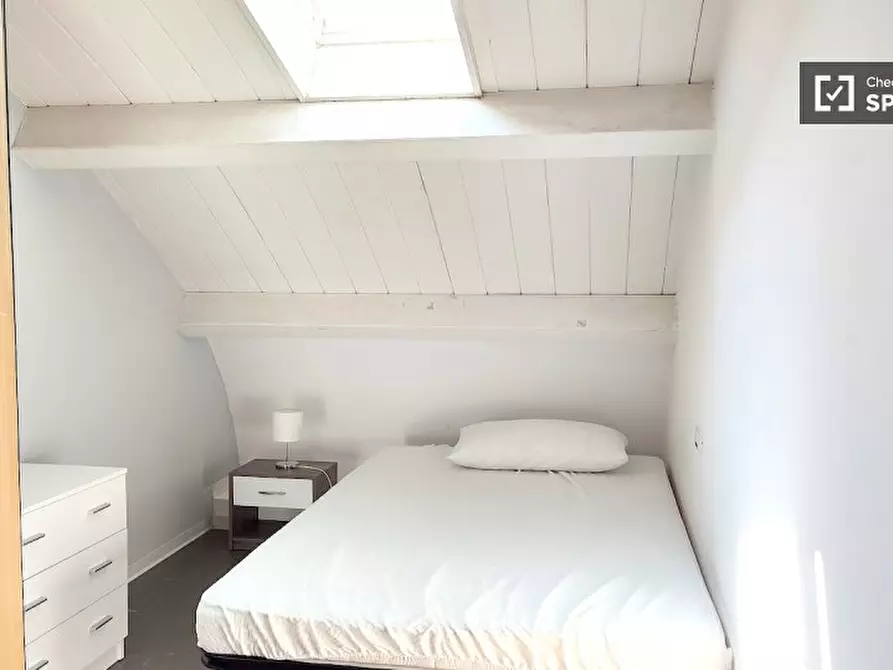 Immagine 2 di Camera condivisa in affitto  in Via di Carcaricola a Roma