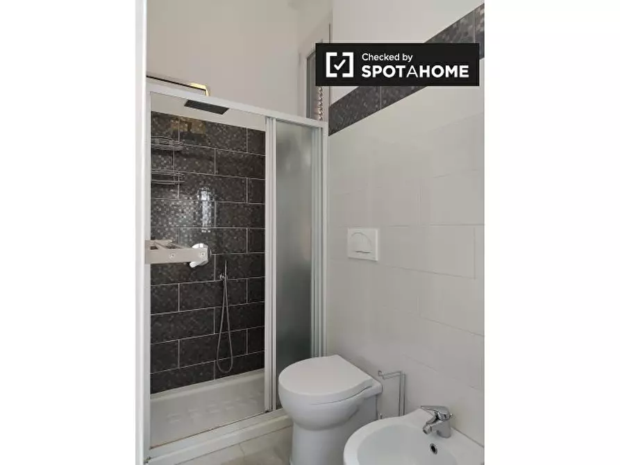 Immagine 14 di Appartamento in affitto  in Via Pier Alessandro Paravia a Milano