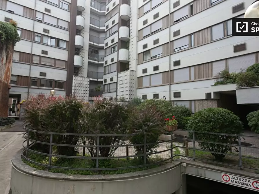 Immagine 17 di Camera condivisa in affitto  in Corso di Porta Romana, 20122 Milano MI, Italy a Milano