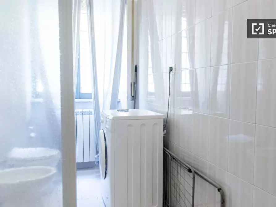 Immagine 6 di Camera condivisa in affitto  in Via Filippo Scolari a Roma