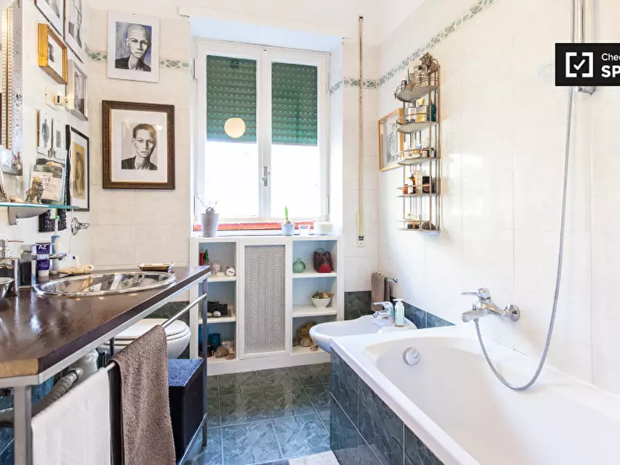 Immagine 12 di Camera condivisa in affitto  in Via Clemente IX a Roma