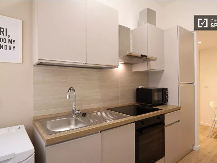 Immagine 6 di Appartamento in affitto  in Via Rembrandt a Milano