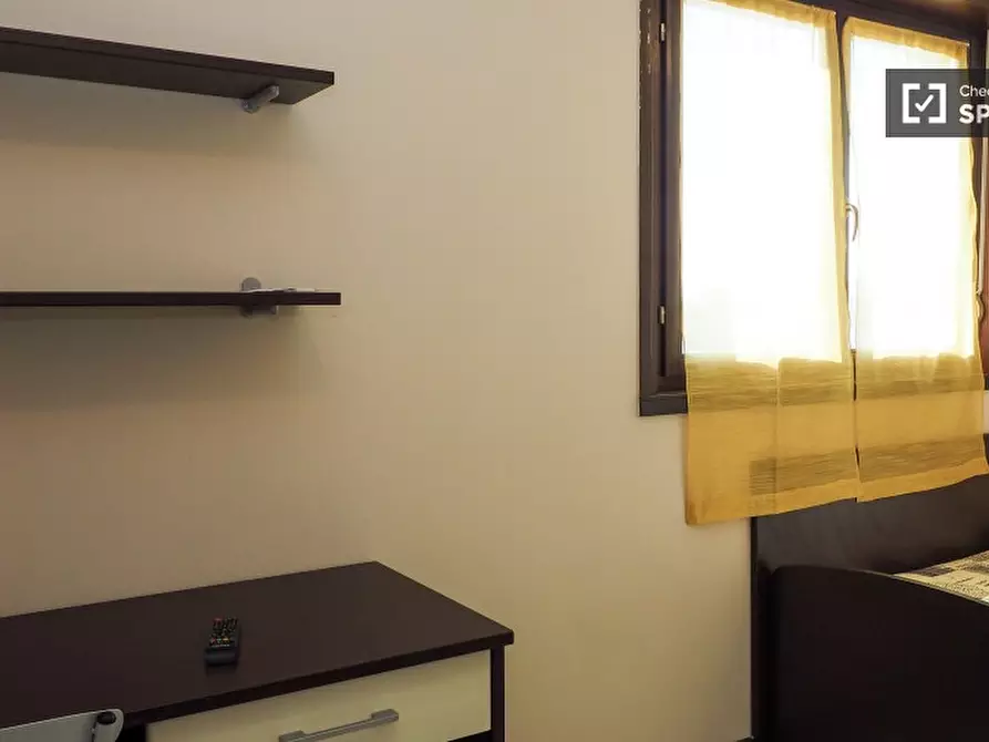 Immagine 16 di Appartamento in affitto  in Viale A. Gramsci a Sesto San Giovanni