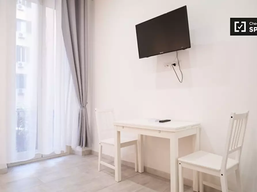 Immagine 7 di Appartamento in affitto  in Via Petrarca a Roma