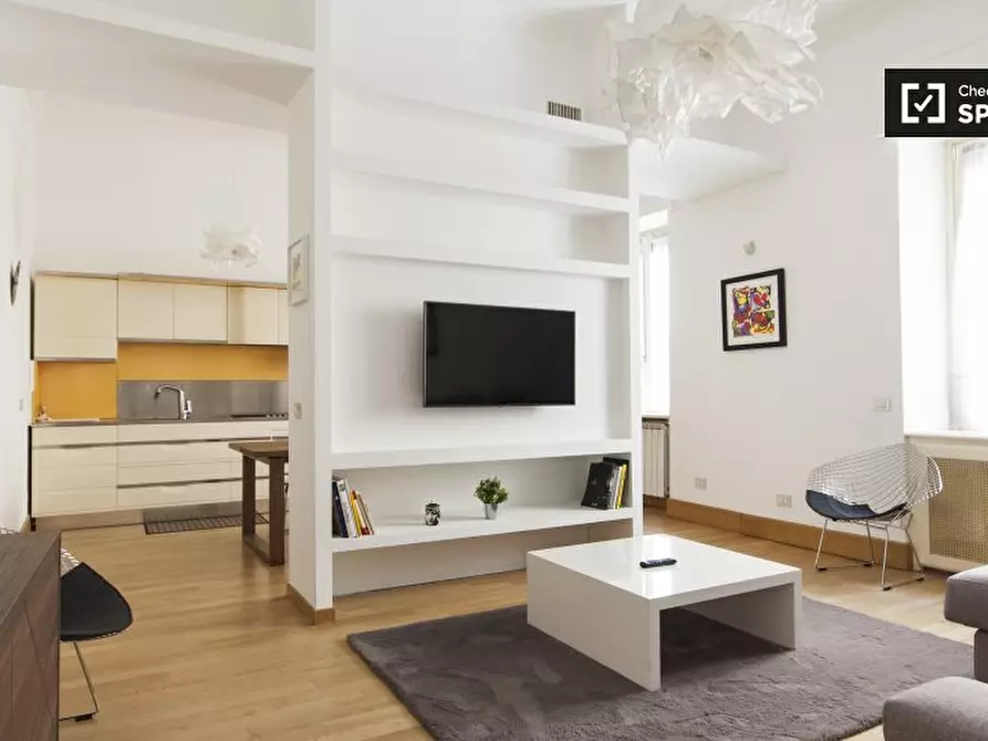 Immagine 10 di Appartamento in affitto  in Via dei Piatti a Milano