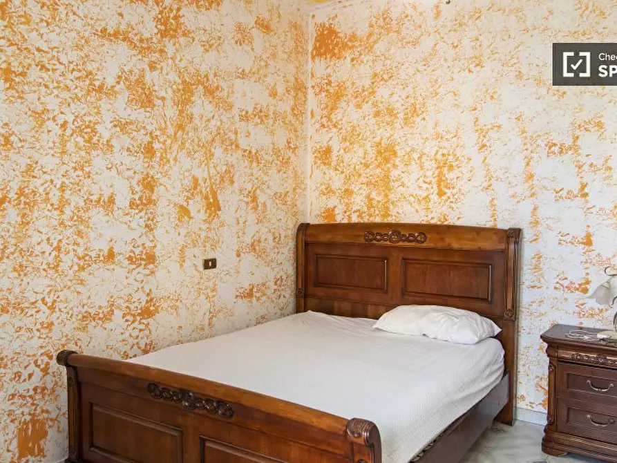 Immagine 4 di Camera condivisa in affitto  in Via Simone Ghini a Roma