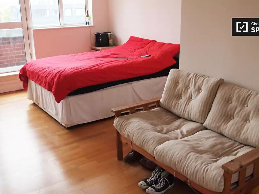 Immagine 2 di Camera condivisa in affitto  in Grange Yard a Camberwell