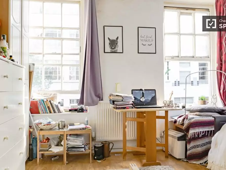 Immagine 13 di Camera condivisa in affitto  in Tadema House, Penford Street a Paddington