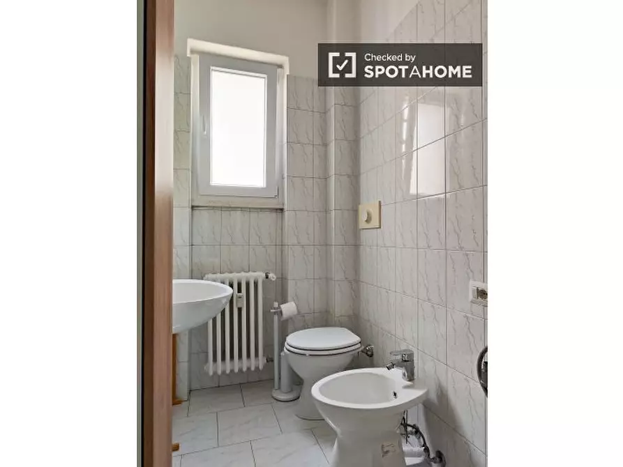 Immagine 8 di Appartamento in affitto  in Via degli Imbriani a Milano