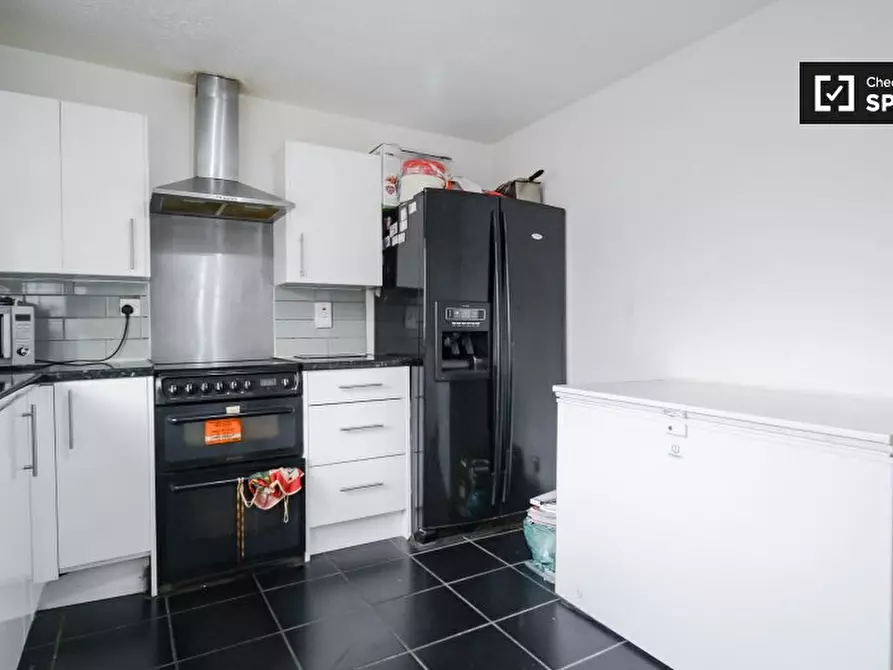 Immagine 11 di Camera condivisa in affitto  in Hungerford Rd a Islington