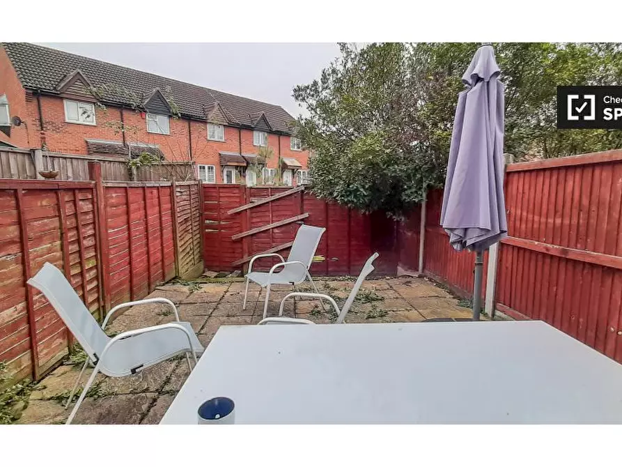 Immagine 10 di Appartamento in affitto  in Goldfinch Rd a Eltham