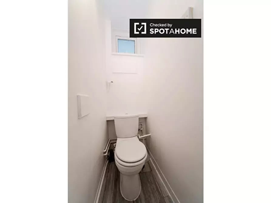 Immagine 7 di Camera condivisa in affitto  in Tildesley Road a Wandsworth