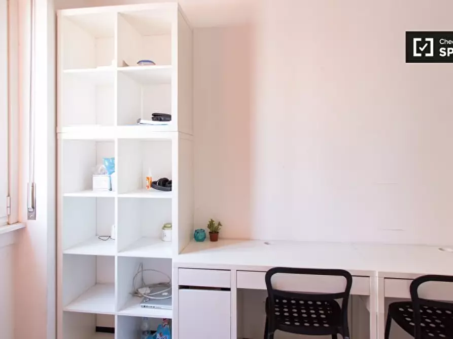 Immagine 5 di Camera condivisa in affitto  in Via degli Imbriani a Milano