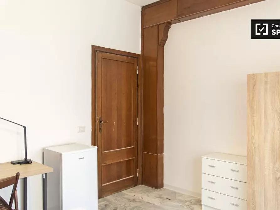 Immagine 4 di Camera condivisa in affitto  in Viale di Vigna Pia a Roma