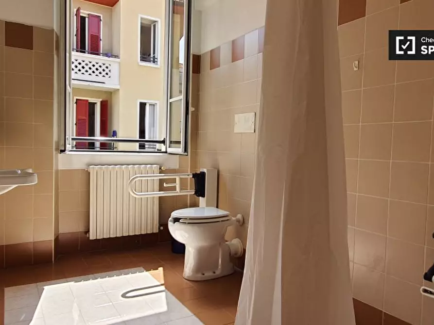 Immagine 8 di Camera condivisa in affitto  in Via Anton Giulio Barrili a Milano