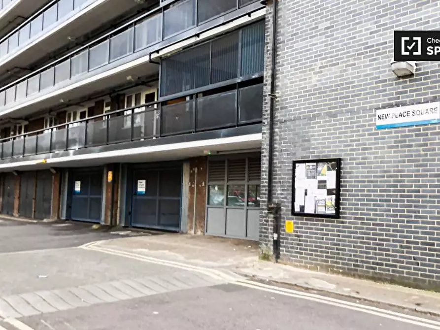 Immagine 8 di Camera condivisa in affitto  in New Pl Square a Camberwell