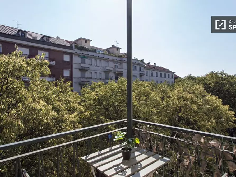 Immagine 18 di Camera condivisa in affitto  in Via Teodosio a Milano