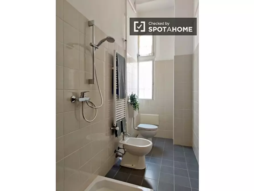 Immagine 13 di Appartamento in affitto  in Via dei Cinquecento a Milano