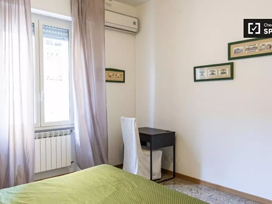 Immagine 3 di Camera condivisa in affitto  in Via Portuense a Roma