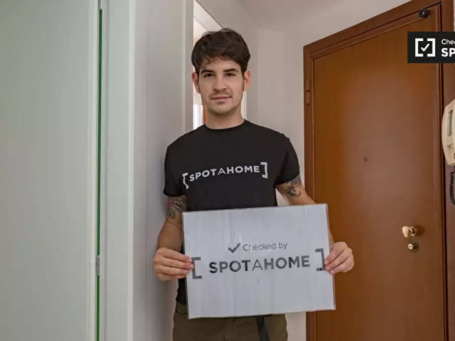 Immagine 14 di Camera condivisa in affitto  in Via Bordighera a Milano