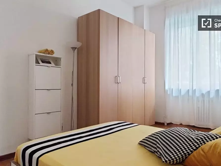 Immagine 14 di Camera condivisa in affitto  in Viale Coni Zugna a Milano
