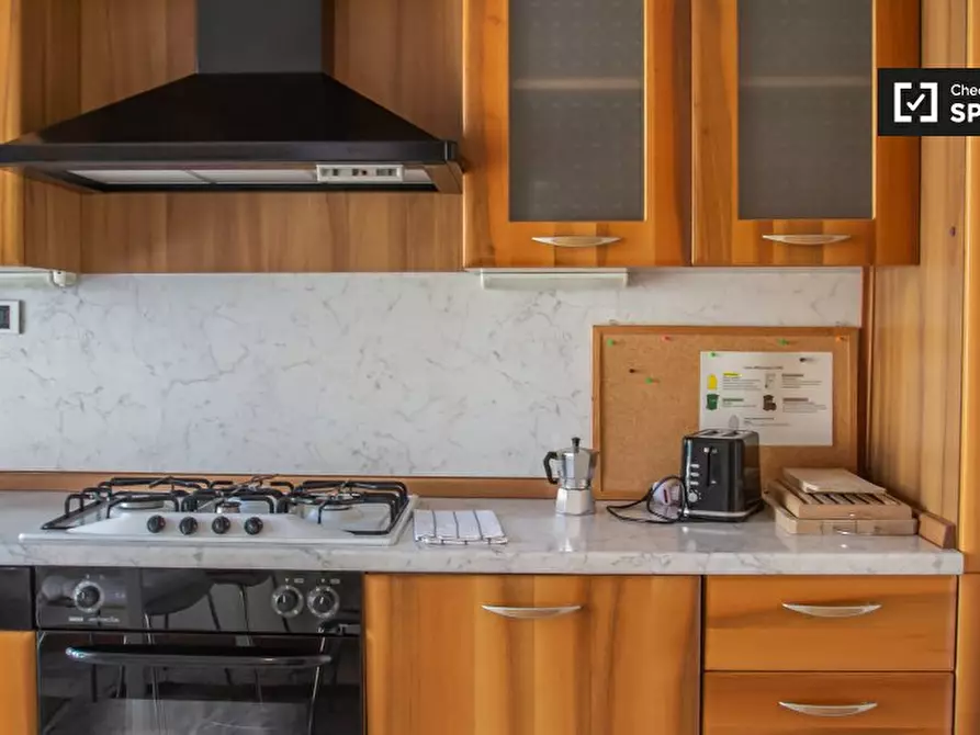 Immagine 6 di Appartamento in affitto  in Via Desenzano a Milano