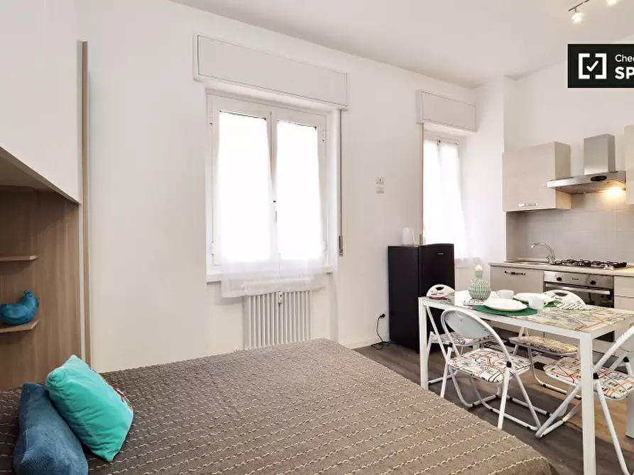 Immagine 12 di Ufficio in affitto  in Via Legnone a Milano