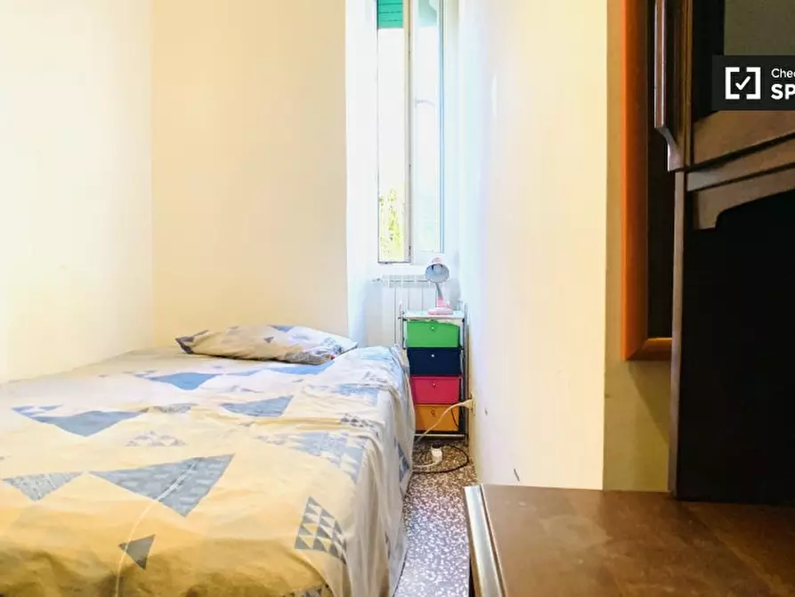 Immagine 4 di Camera condivisa in affitto  in Via Alessandro Cialdi, 00154 Roma RM, Italy a Roma