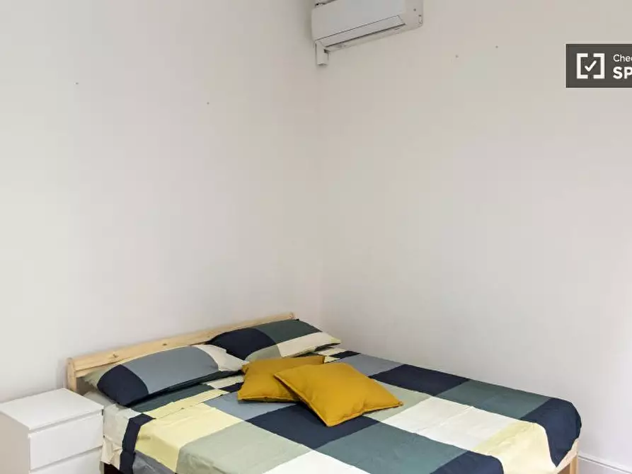 Immagine 17 di Camera condivisa in affitto  in Viale delle Medaglie d'Oro a Roma