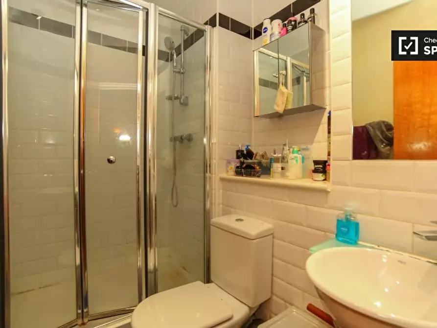 Immagine 5 di Camera condivisa in affitto  in Hastings St a Eltham