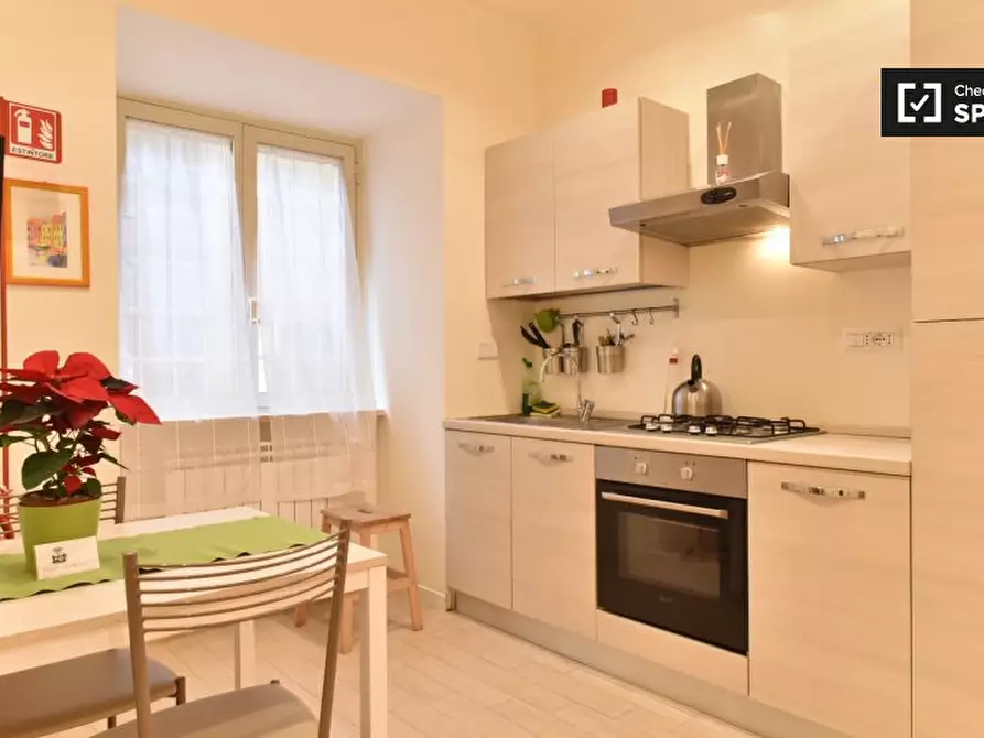 Immagine 2 di Appartamento in affitto  in Via dei Conciatori a Roma