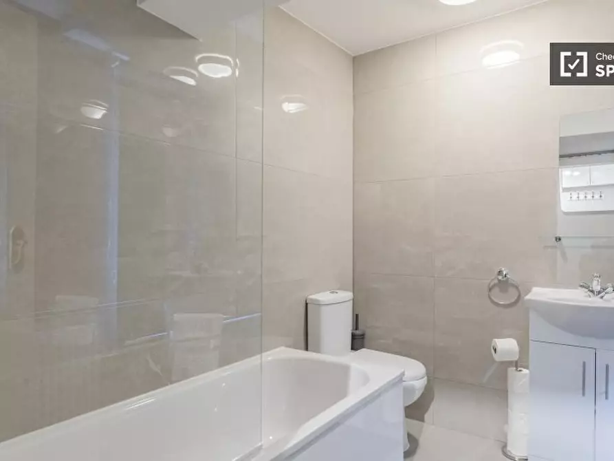 Immagine 3 di Appartamento in affitto  in A Goldhawk Rd a Hammersmith