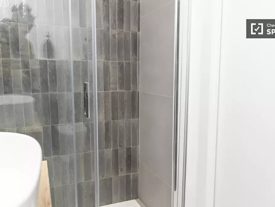 Immagine 4 di Ufficio in affitto  in Via Tuscolana a Roma